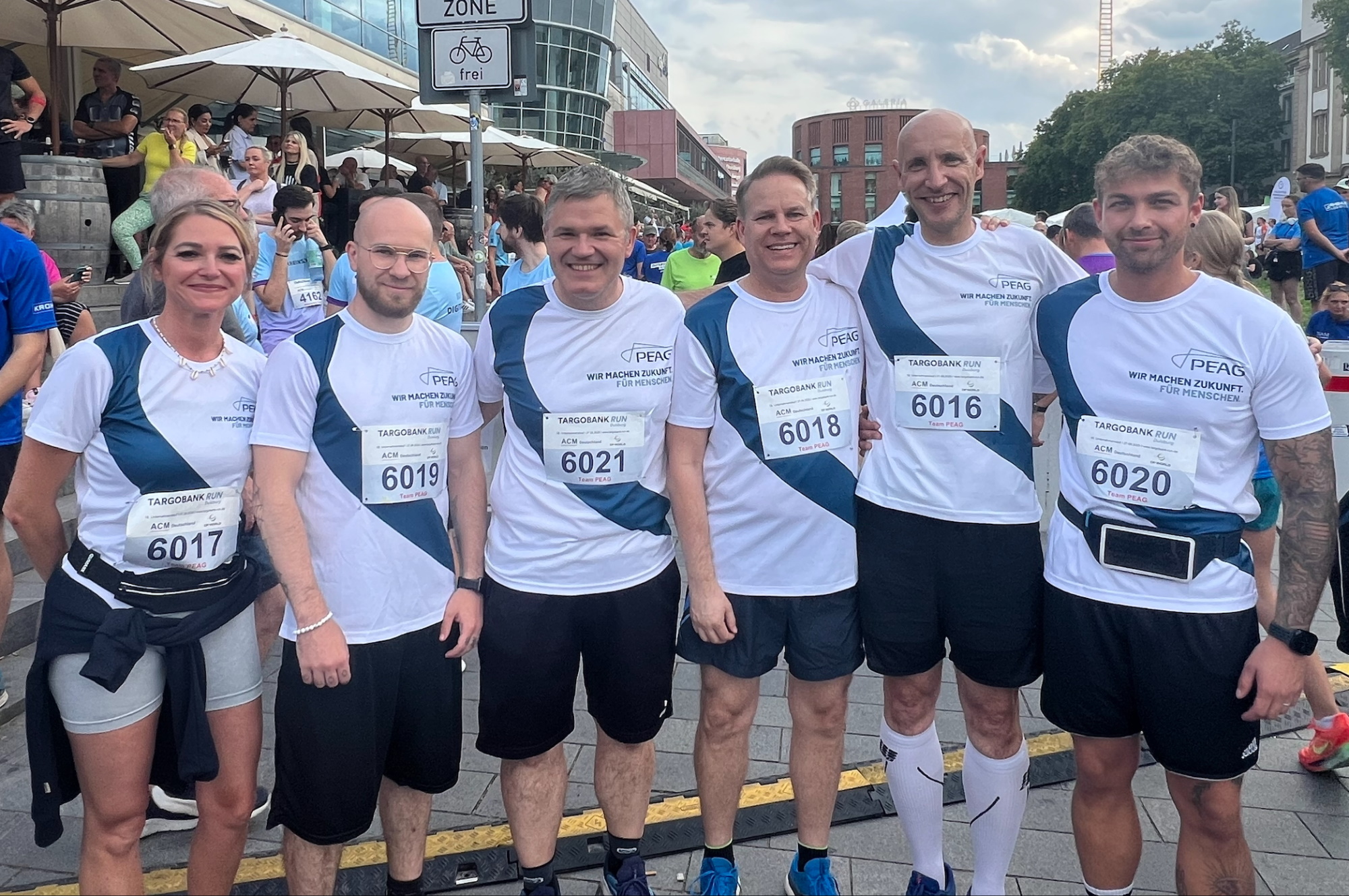 Die PEAG läuft 2025 beim Targobank Run in Duisburg mit