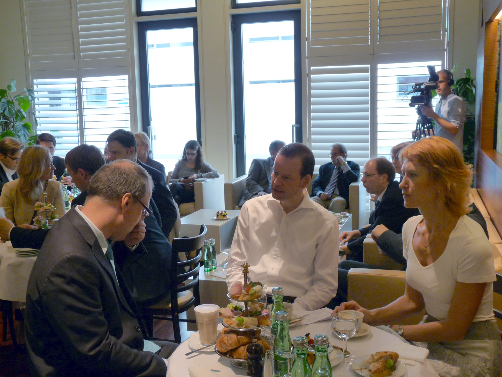 PEAG Personaldebatte zum Frühstück in Berlin