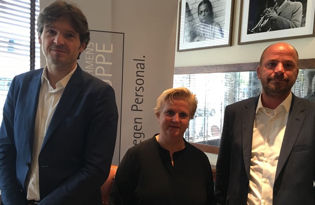 von links: Marco Junk, Geschäftsführer des Bundesverbandes Digitale Wirtschaft (BVDW) e.V., Katharina Heuer, HR Enthusiast & Consultant & Business Angel, und Sven Kramer, Geschäftsführer der PEAG Holding GmbH