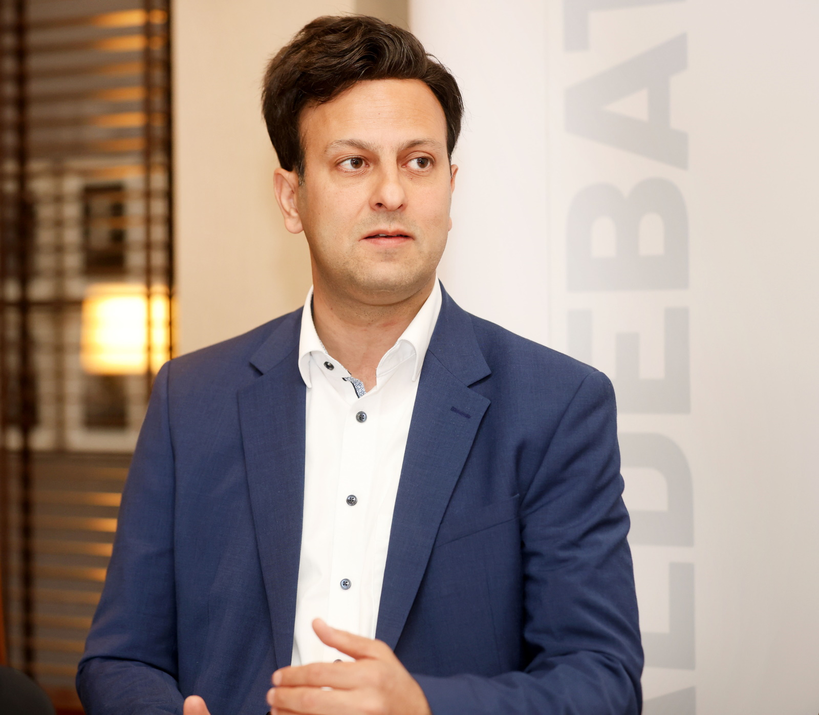 Parsa Marvi, SPD-Bundestagsabgeordneter und Mitglied im Ausschuss für Digitalisierung und Staatsmodernisierung