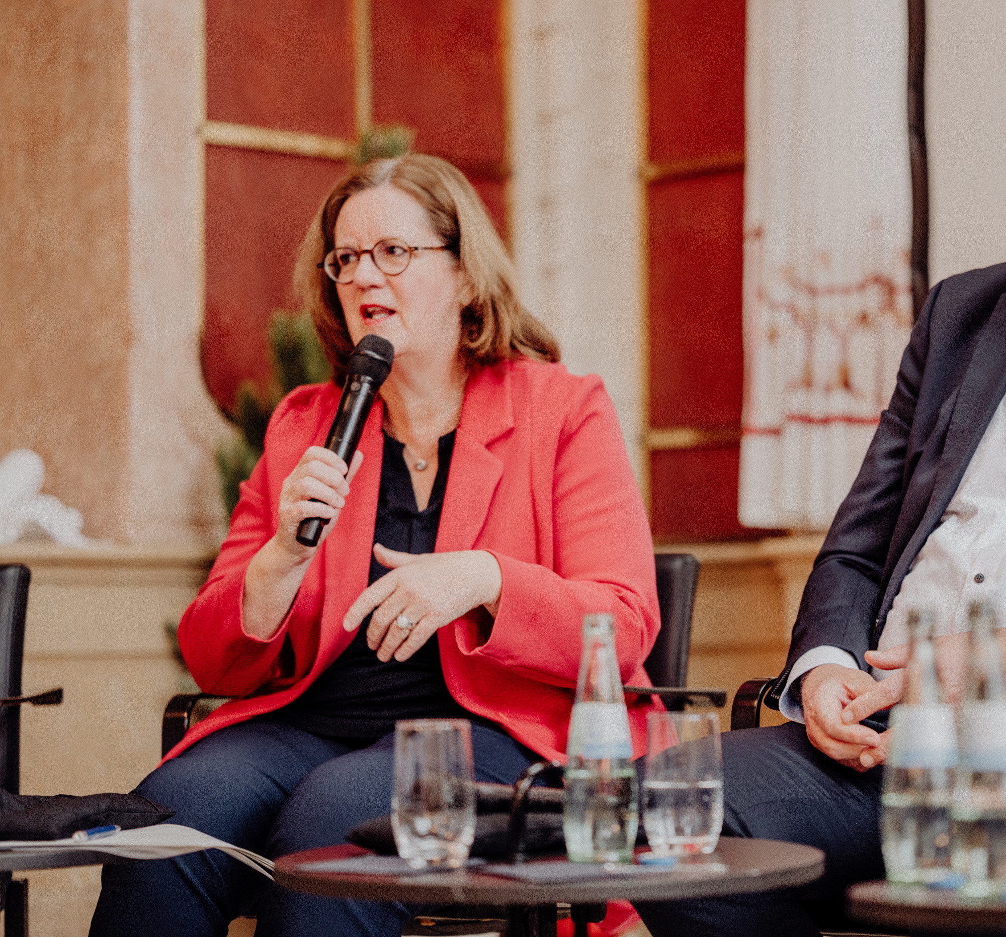 Kerstin Griese, MdB für den Wahlkreis Ratingen, SPD, Staatssekretärin im Bundesministerium für Arbeit und Soziales